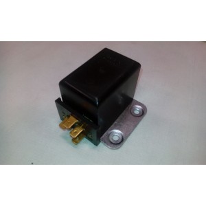 Prepínač diaľkových svetiel elektromagnetický